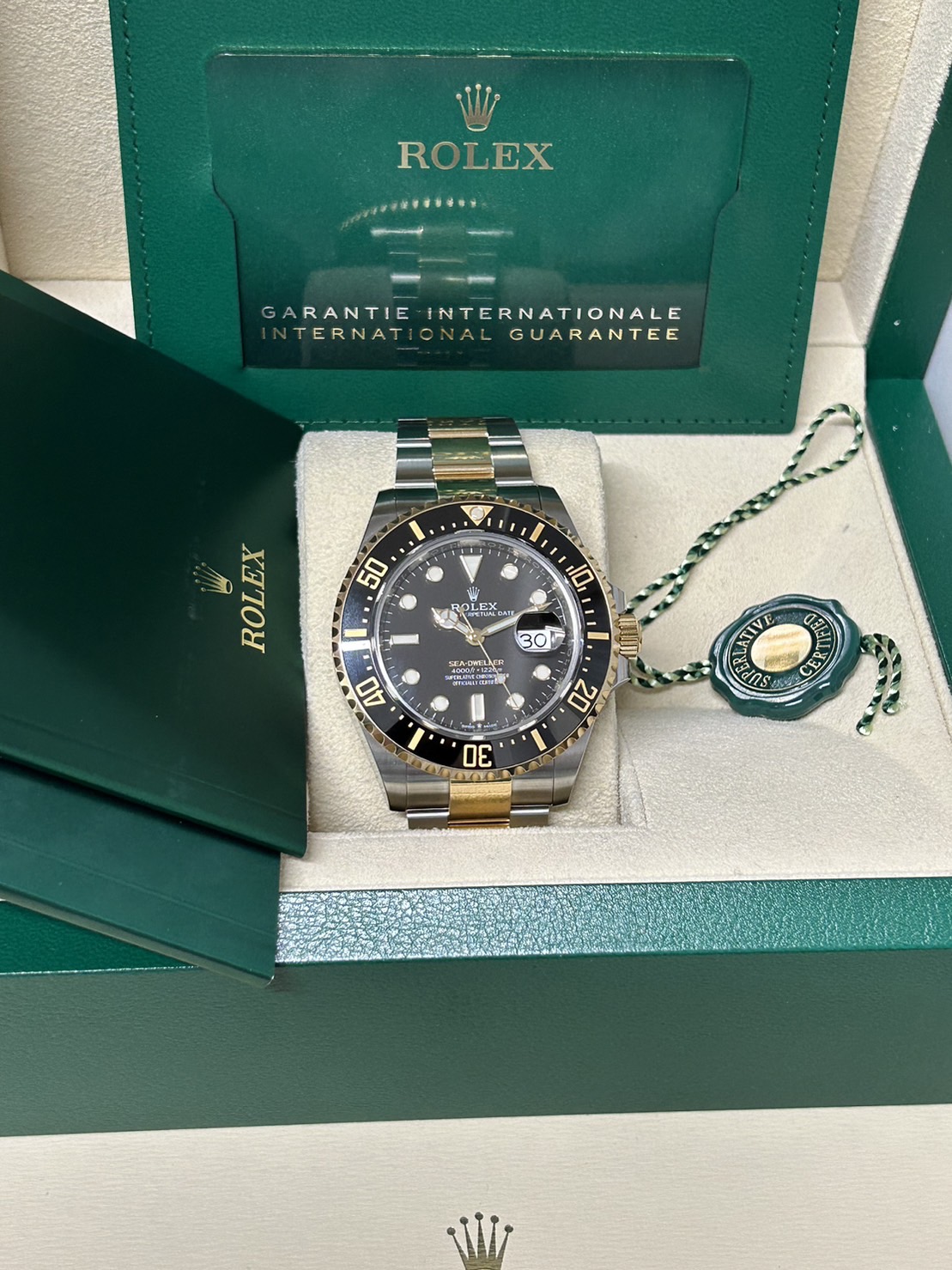 ROLEX(ロレックス)・シードゥエラー【2021年10月印】【中古美品】【126603】