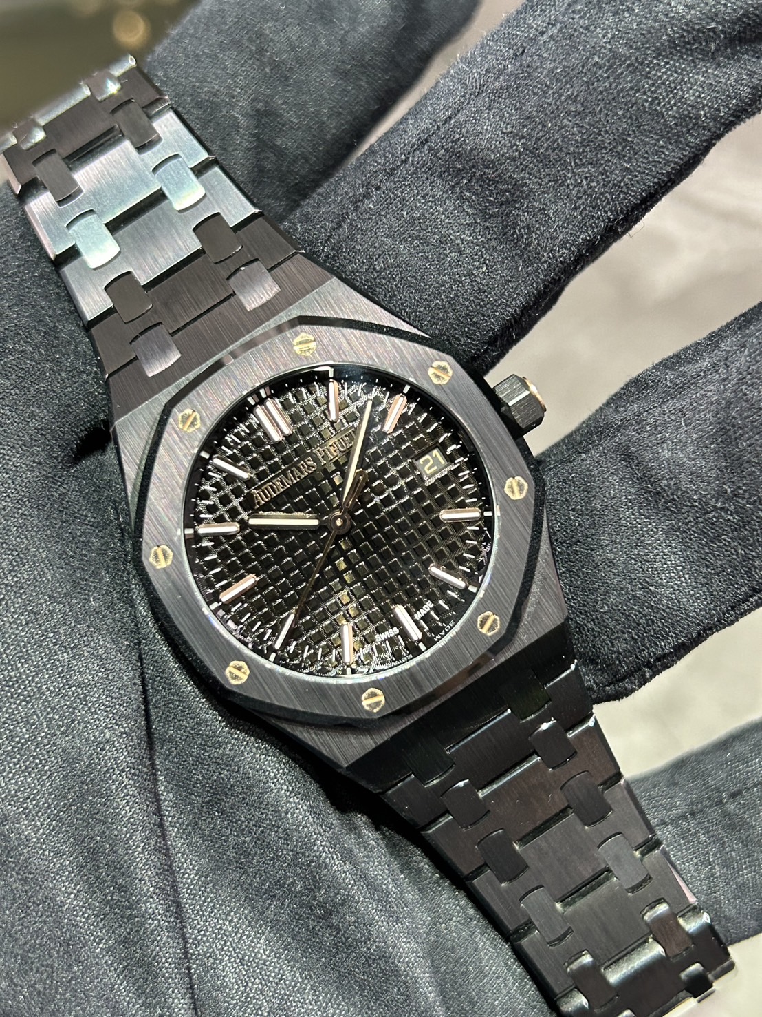 AUDEMARS PIGUET(オーデマピゲ) ロイヤルオーク【2023年9月印】【中古美品】【77350CE.OO.1266CE.01】