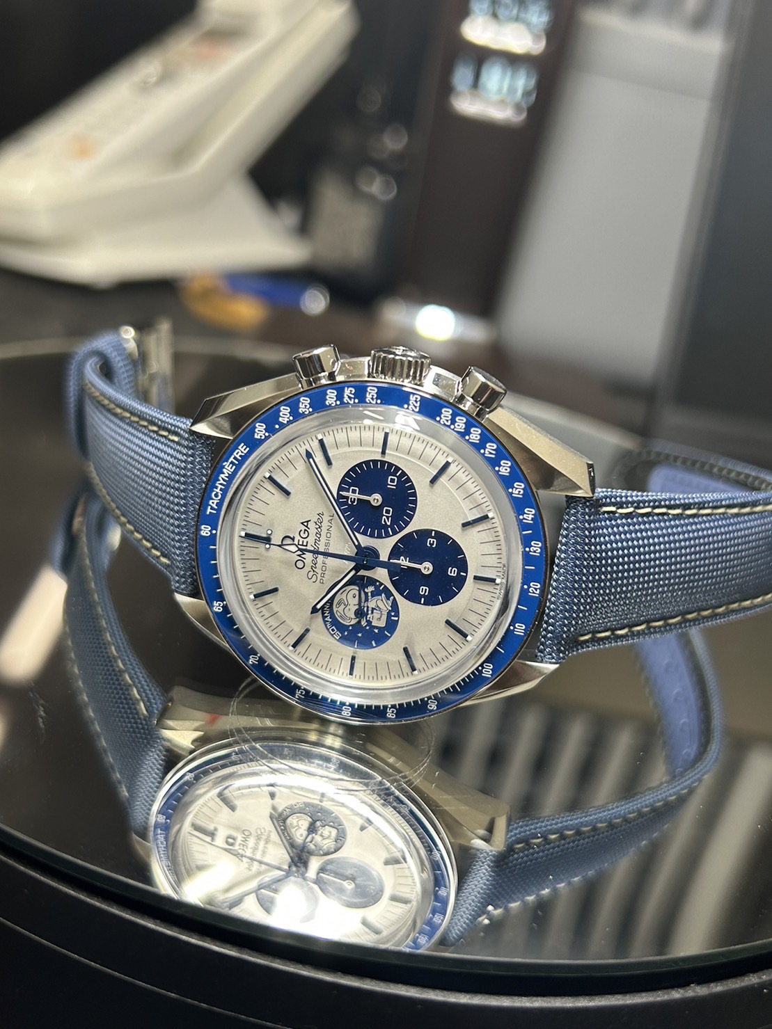 スヌーピーの50周年アニバーサリー限定腕時計 - 時計